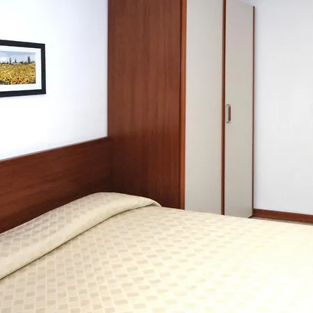 Seaside Escape Flat For Up To 6 Guests Διαμέρισμα