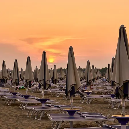Seaside Escape Flat For Up To 6 Guests Διαμέρισμα *
