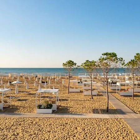 Seaside Escape Flat For Up To 6 Guests Διαμέρισμα Μπιμπιόνε